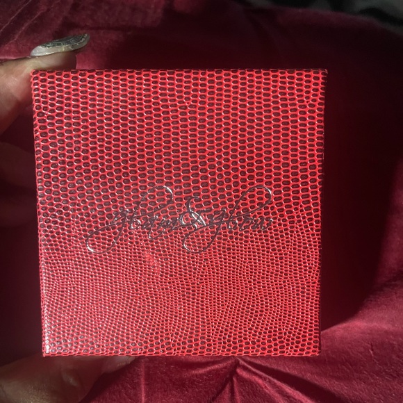 Glam&Glow Bracelet - Picture 5 of 6